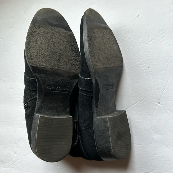 Sam Edelman barely worn black suede ankle boots. Size 8 1/2. Cute side buckles. - Picture 3 of 5